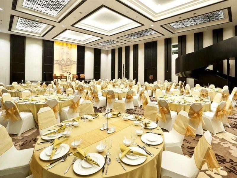 Bumi Segah Hotel Tanjung Redep Zewnętrze zdjęcie